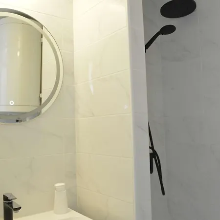 4 Pers, Cap D'agde, Proche Port - Fr-1-249-360 * Агд